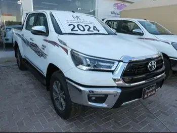 Toyota  Hilux  2024  Automatic  0 Km  4 Cylinder  Four Wheel Drive (4WD)  Pick Up  White  With Warranty