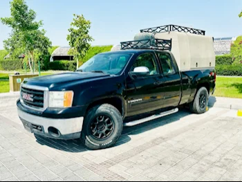 GMC  Sierra  1500  2008  Automatic  209,000 Km  8 Cylinder  Four Wheel Drive (4WD)  Pick Up  Black