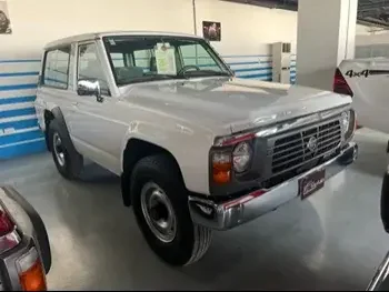 نيسان  باترول  سفاري  1996  عادي  128,000 كم  6 سلندر  دفع رباعي  اس يو في  أبيض