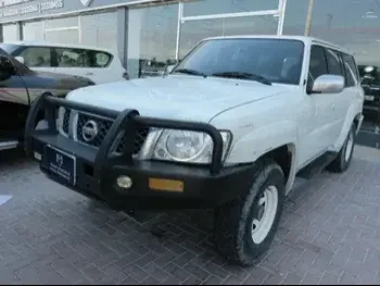 Nissan  Patrol  Safari  2006  Automatic  300,000 Km  6 Cylinder  Four Wheel Drive (4WD)  SUV  White