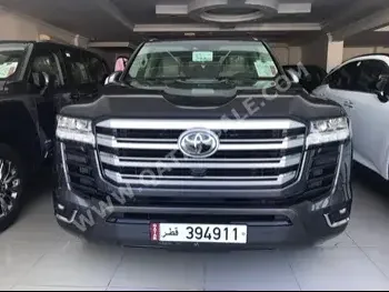  Toyota  Land Cruiser  GXR Twin Turbo  2023  Automatic  0 Km  6 Cylinder  Four Wheel Drive (4WD)  SUV  Gray  With Warranty