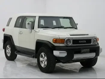 Toyota  FJ Cruiser  2010  Automatic  290,946 Km  6 Cylinder  Four Wheel Drive (4WD)  SUV  White