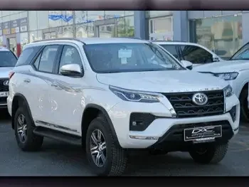 Toyota  Fortuner  2024  Automatic  0 Km  6 Cylinder  Four Wheel Drive (4WD)  SUV  White  With Warranty