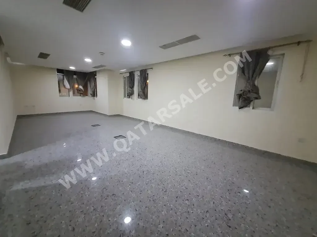 1 Bedrooms  Apartment  For Rent  Doha -  Najma  Not Furnished