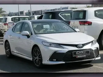 Toyota  Camry  Limited  2024  Automatic  0 Km  6 Cylinder  Front Wheel Drive (FWD)  Sedan  White  With Warranty