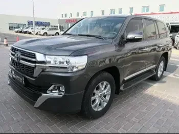 Toyota  Land Cruiser  GXR  2020  Automatic  134,000 Km  6 Cylinder  Four Wheel Drive (4WD)  SUV  Gray