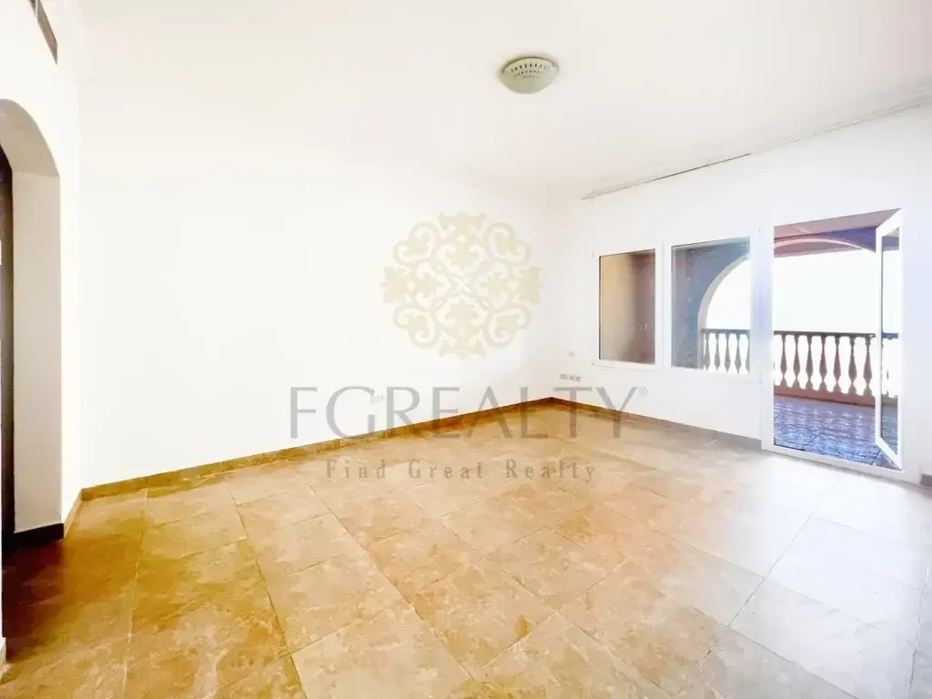 2 Bedrooms  Apartment  For Rent  in Doha -  The Pearl  Not Furnished