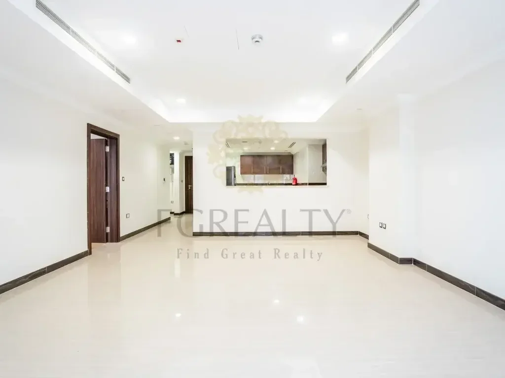 1 Bedrooms  Apartment  For Rent  in Doha -  The Pearl  Not Furnished