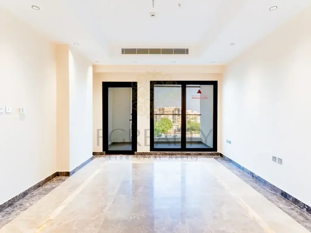 3 Bedrooms  Apartment  For Rent  in Doha -  The Pearl  Not Furnished