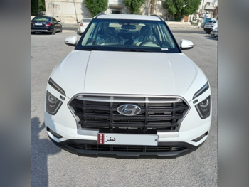 هيونداي  كريتا  4 سلندر  2x4  أبيض  2022