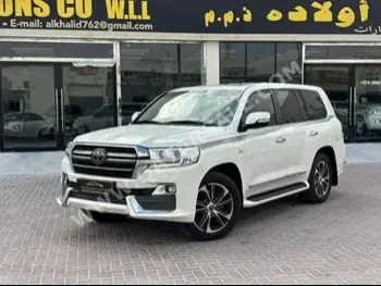 Toyota  Land Cruiser  VXR  2020  Automatic  130,000 Km  8 Cylinder  Four Wheel Drive (4WD)  SUV  White