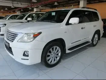 Lexus  LX  570  2011  Automatic  244,000 Km  8 Cylinder  Four Wheel Drive (4WD)  SUV  White