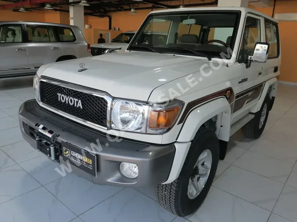 Toyota  Land Cruiser  LX  2021  Manual  0 Km  6 Cylinder  Four Wheel Drive (4WD)  Pick Up  White  With Warranty