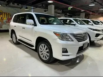 Lexus  LX  570  2011  Automatic  395,000 Km  8 Cylinder  Four Wheel Drive (4WD)  SUV  White