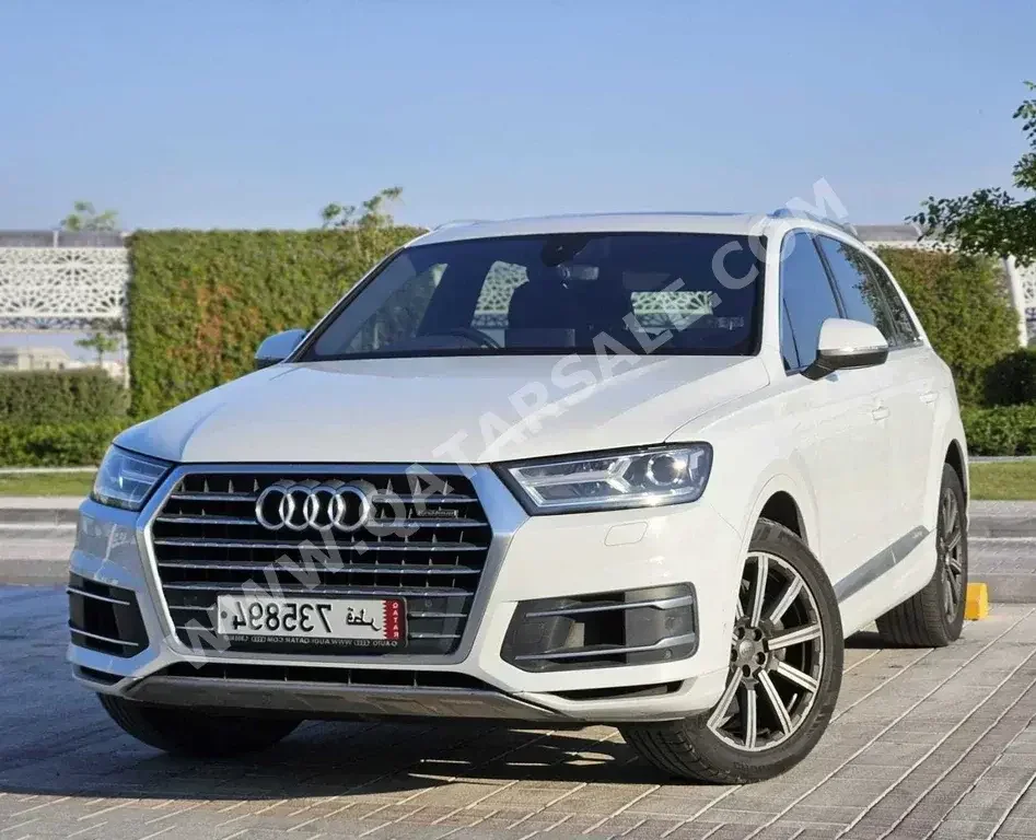 Audi  Q7  45 TFSI Quattro  2016  Automatic  122,000 Km  6 Cylinder  All Wheel Drive (AWD)  SUV  White