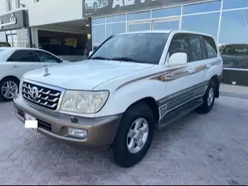 Toyota  Land Cruiser  GXR  2007  Automatic  750,000 Km  6 Cylinder  Four Wheel Drive (4WD)  SUV  White