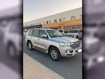 Toyota  Land Cruiser  GXR  2019  Automatic  115,000 Km  8 Cylinder  Four Wheel Drive (4WD)  SUV  Silver