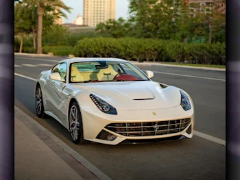 Ferrari  F12 Berlinetta  2014  Automatic  7,100 Km  12 Cylinder  Rear Wheel Drive (RWD)  Coupe / Sport  White  With Warranty