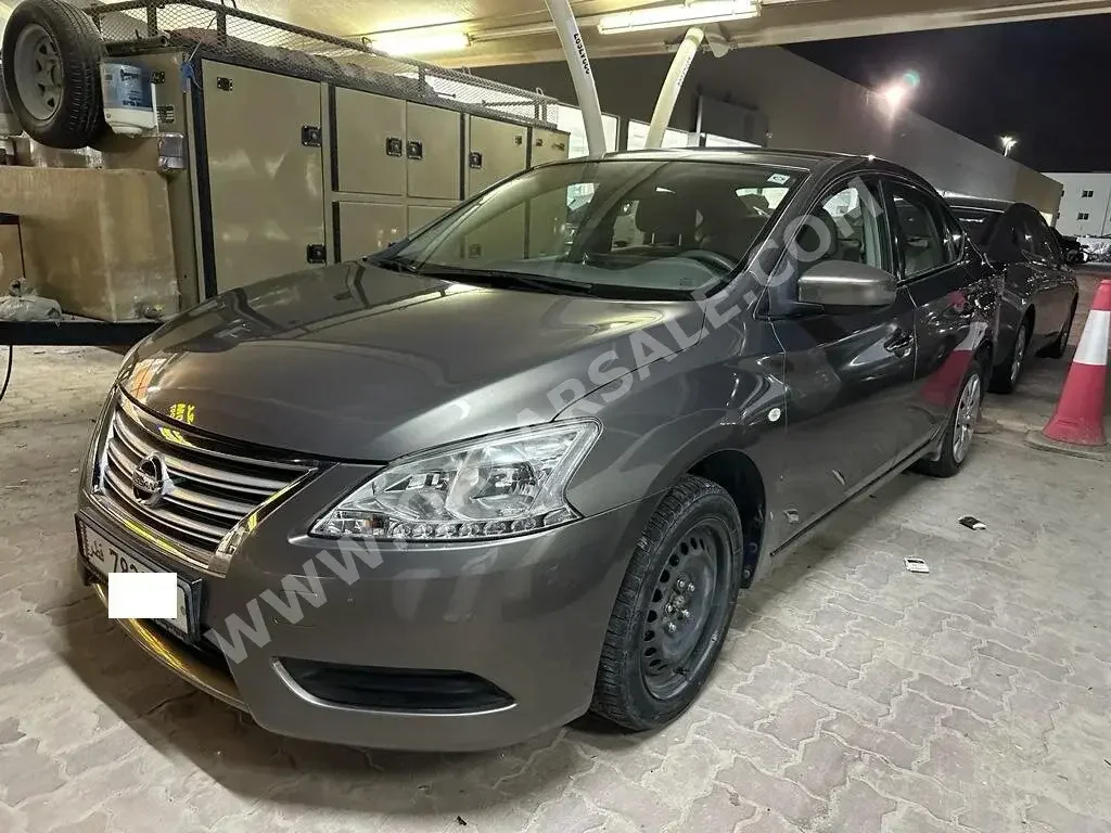 Nissan  Sentra  2017  Automatic  160,000 Km  4 Cylinder  Front Wheel Drive (FWD)  Sedan  Gray