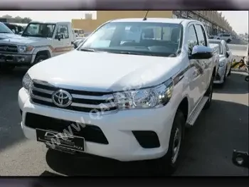 Toyota  Hilux  2024  Automatic  0 Km  4 Cylinder  Four Wheel Drive (4WD)  Pick Up  White  With Warranty