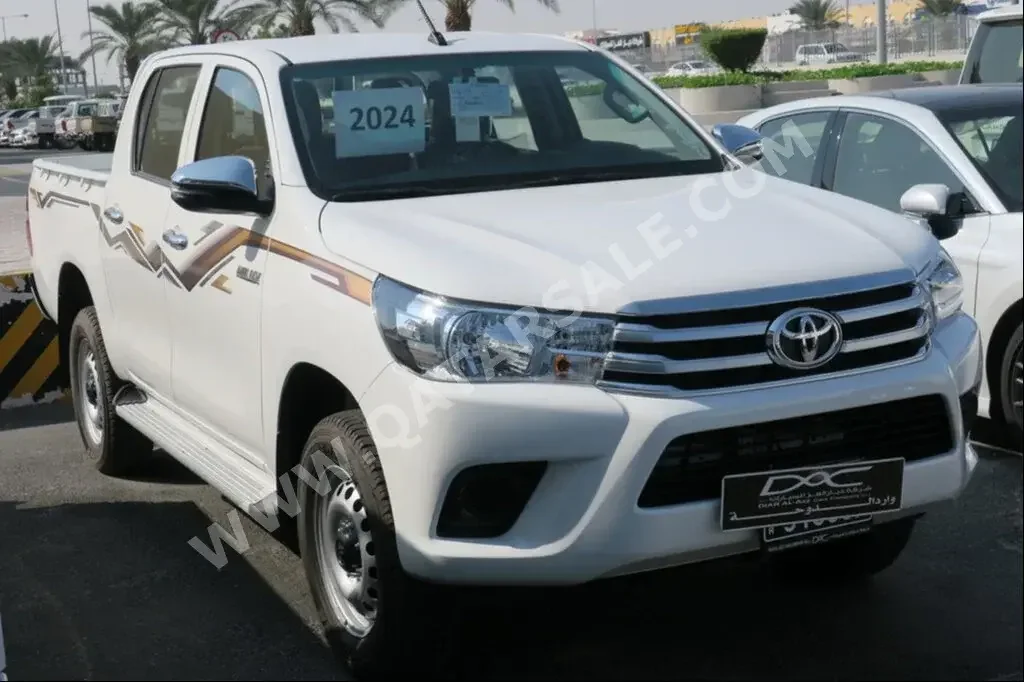 Toyota  Hilux  2024  Automatic  0 Km  4 Cylinder  Four Wheel Drive (4WD)  Pick Up  White  With Warranty