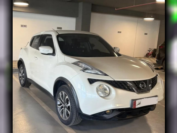 Nissan  Juke  Turbo  2015  Automatic  206,000 Km  4 Cylinder  Front Wheel Drive (FWD)  SUV  White