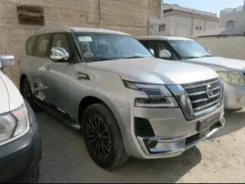 Nissan  Patrol  Platinum  2015  Automatic  190,000 Km  8 Cylinder  Four Wheel Drive (4WD)  SUV  Silver