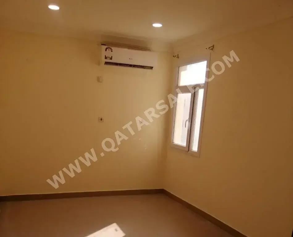 2 Bedrooms  Apartment  in Al Wakrah -  Al Wakrah  Not Furnished