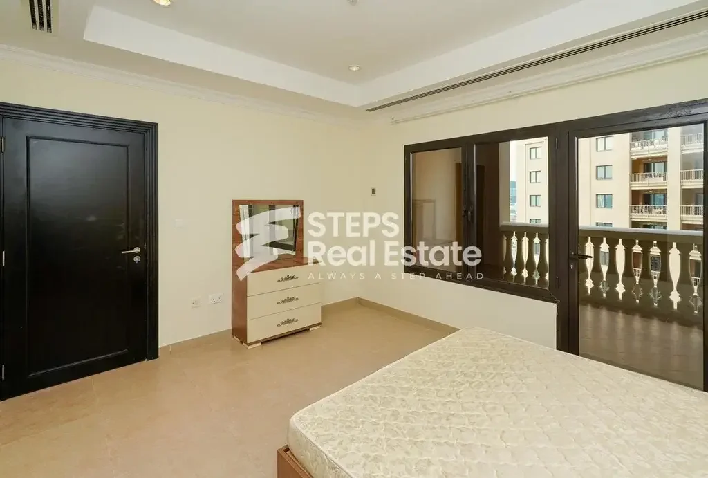 1 Bedrooms  Apartment  For Rent  in Doha -  The Pearl  Semi Furnished