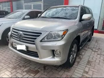 Lexus  LX  570  2012  Automatic  231,000 Km  8 Cylinder  Four Wheel Drive (4WD)  SUV  Silver