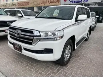 Toyota  Land Cruiser  GXR  2019  Automatic  190,000 Km  6 Cylinder  Four Wheel Drive (4WD)  SUV  White