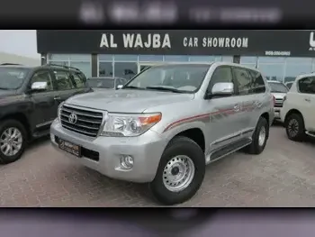 Toyota  Land Cruiser  GXR  2013  Automatic  187,000 Km  8 Cylinder  Four Wheel Drive (4WD)  SUV  Silver