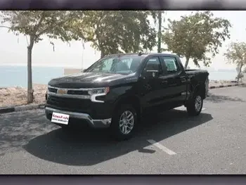 Chevrolet  Silverado  LT  2023  Automatic  0 Km  8 Cylinder  Four Wheel Drive (4WD)  Pick Up  Black  With Warranty