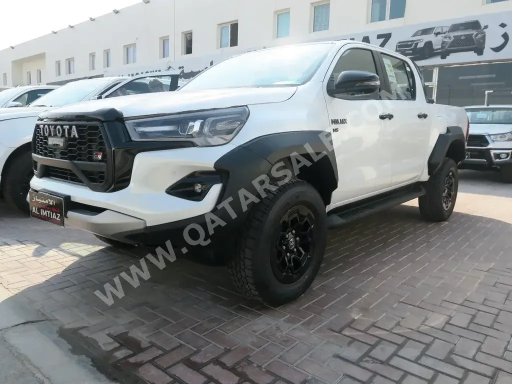 Toyota  Hilux  GR Sport  2024  Automatic  0 Km  6 Cylinder  Four Wheel Drive (4WD)  Pick Up  White  With Warranty