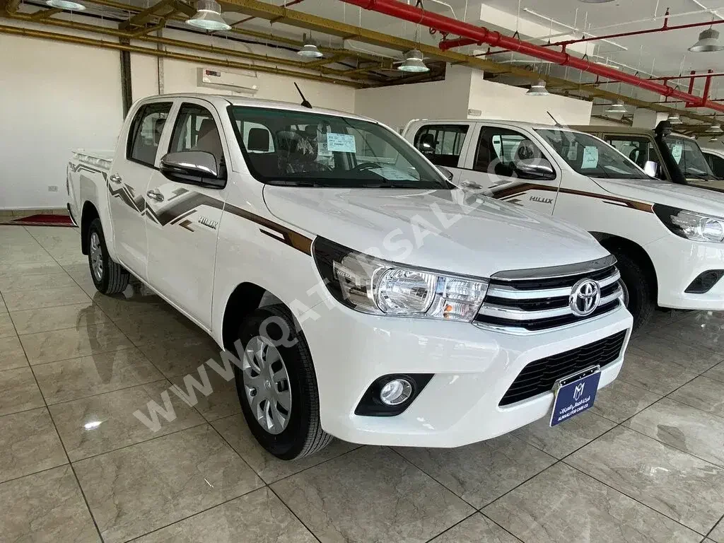 Toyota  Hilux  2024  Automatic  0 Km  4 Cylinder  Rear Wheel Drive (RWD)  Pick Up  White  With Warranty