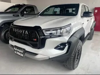 Toyota  Hilux  GR Sport  2024  Automatic  0 Km  6 Cylinder  Four Wheel Drive (4WD)  Pick Up  White  With Warranty