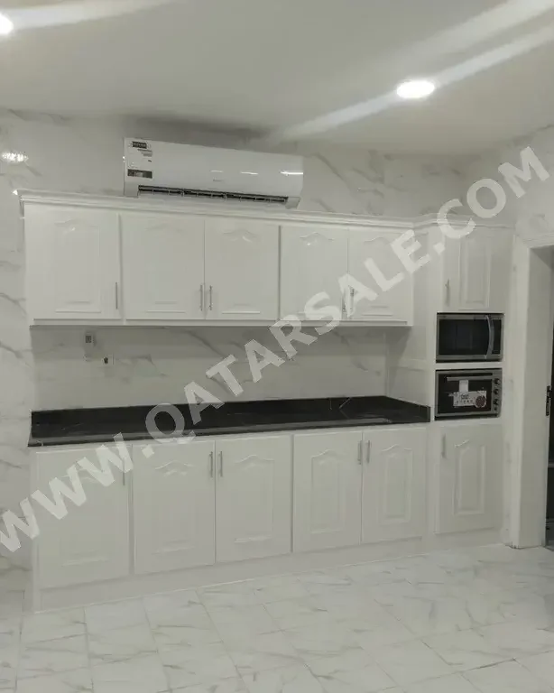 Kitchen Cabinets & Drawers - White  - Qatar
