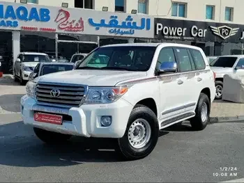 Toyota  Land Cruiser  GXR  2015  Automatic  190,000 Km  8 Cylinder  Four Wheel Drive (4WD)  SUV  White