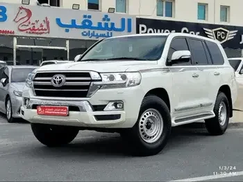 Toyota  Land Cruiser  GXR  2020  Automatic  135,000 Km  8 Cylinder  Four Wheel Drive (4WD)  SUV  White