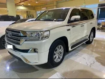 Toyota  Land Cruiser  GXR  2018  Automatic  56,000 Km  6 Cylinder  Four Wheel Drive (4WD)  SUV  White