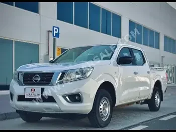 Nissan  Navara  2017  Automatic  107,000 Km  4 Cylinder  Rear Wheel Drive (RWD)  Pick Up  White