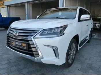 Lexus  LX  570  2017  Automatic  185,000 Km  8 Cylinder  Four Wheel Drive (4WD)  SUV  White