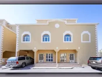 Family Residential  - Not Furnished  - Al Rayyan  - Izghawa  - 7 Bedrooms