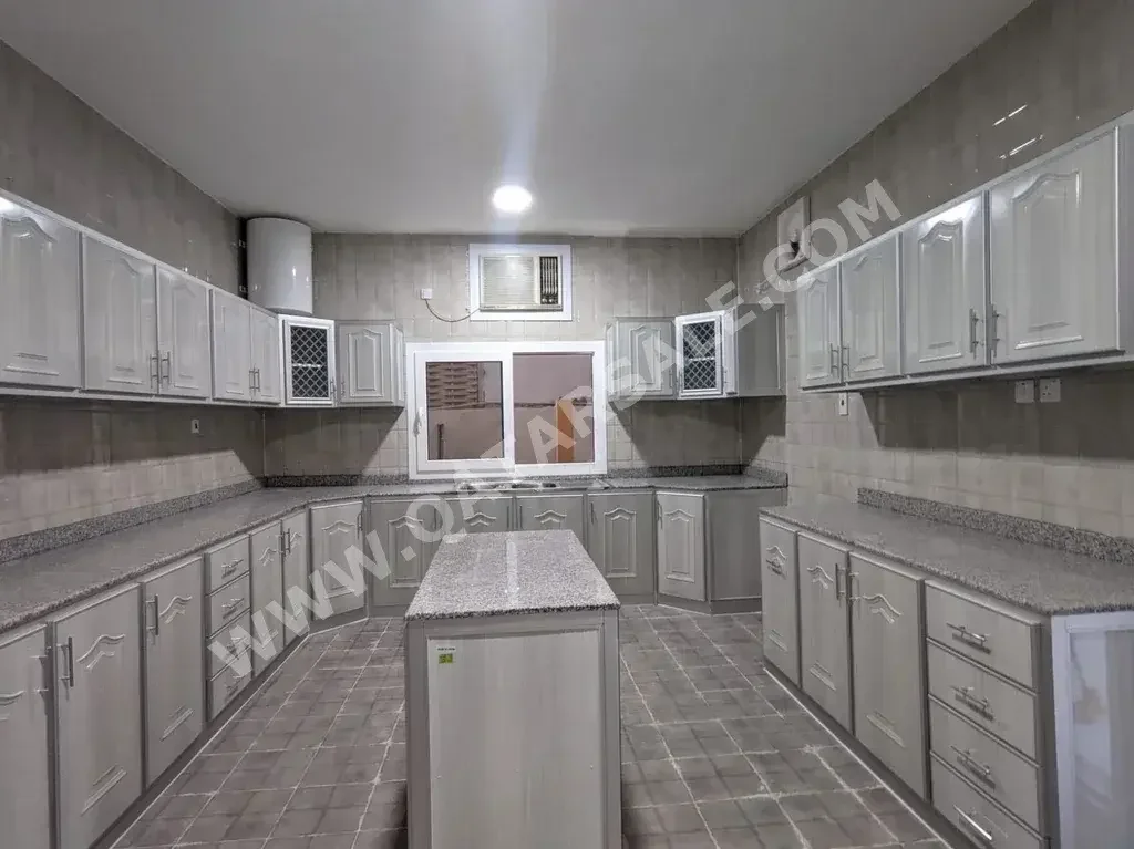 Kitchen Cabinets & Drawers - Qatar