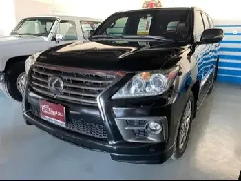 Lexus  LX  570 S  2014  Automatic  251,000 Km  8 Cylinder  Four Wheel Drive (4WD)  SUV  Black