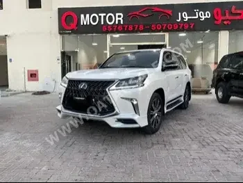 Lexus  LX  570  2018  Automatic  87,000 Km  8 Cylinder  Four Wheel Drive (4WD)  SUV  White