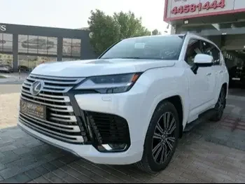 Lexus  LX  600 Luxury  2024  Automatic  0 Km  6 Cylinder  Four Wheel Drive (4WD)  SUV  White  With Warranty