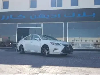 Lexus  ES  350  2016  Automatic  97,000 Km  6 Cylinder  Rear Wheel Drive (RWD)  Sedan  White