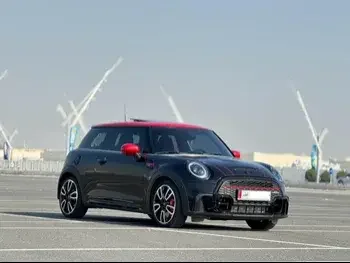 Mini  Cooper  JCW  2022  Automatic  25,000 Km  4 Cylinder  Front Wheel Drive (FWD)  Hatchback  Black  With Warranty