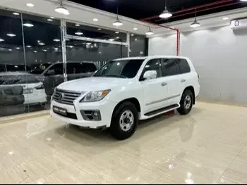 Lexus  LX  570  2009  Automatic  452,000 Km  8 Cylinder  Four Wheel Drive (4WD)  SUV  White